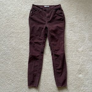 Free People Women's Distressed Frayed Ends Skinny Corduroy Pants. Size 27.